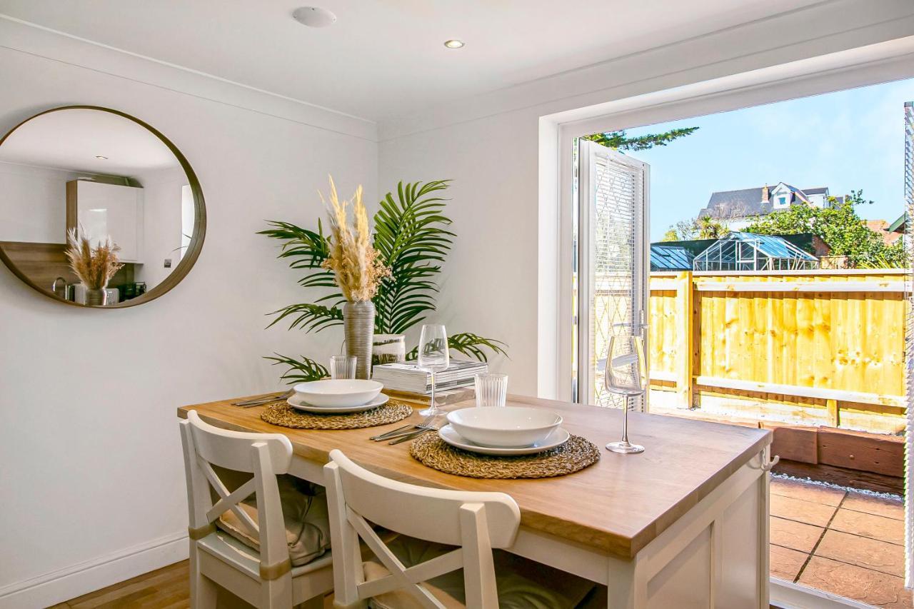 The Annex - Unparalleled Beach Front Luxury Accommodation - Private South West Facing Patio Area - Pet Friendly - Sky - Netflix - Super Fast Wi-Fi - Stones Throw To The Beach Bournemouth Exteriér fotografie